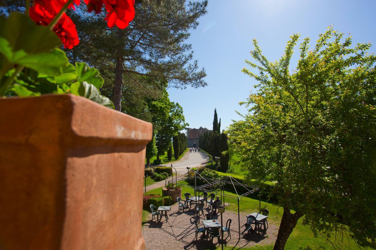 Casale San Galgano Aparthotel Chiusdino Exterior foto